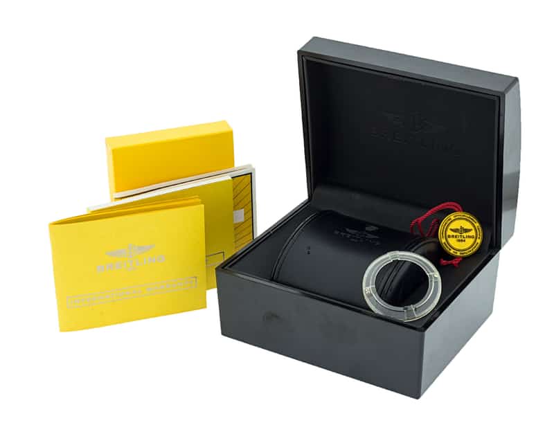 Breitling Super Avenger A13370